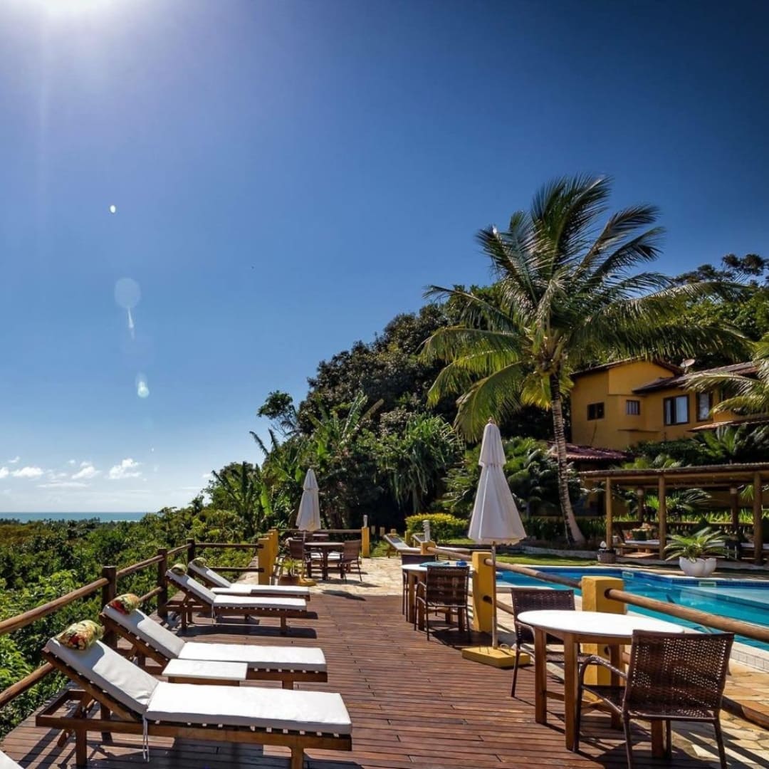 Pousada with panoramic sea views next to the Quadrado
