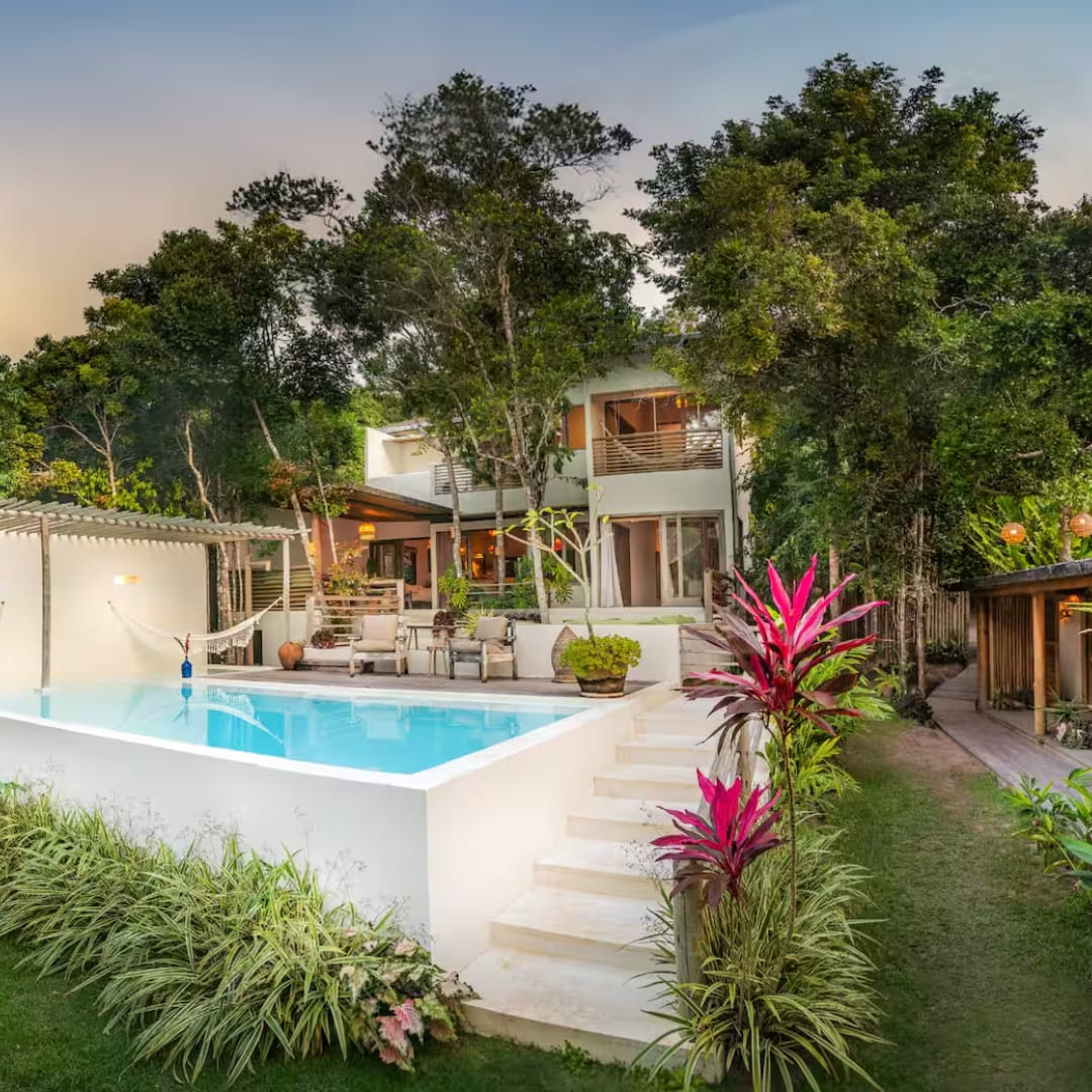 5-Bedroom Home with Bungalow, Pool and Garden, João Vieira